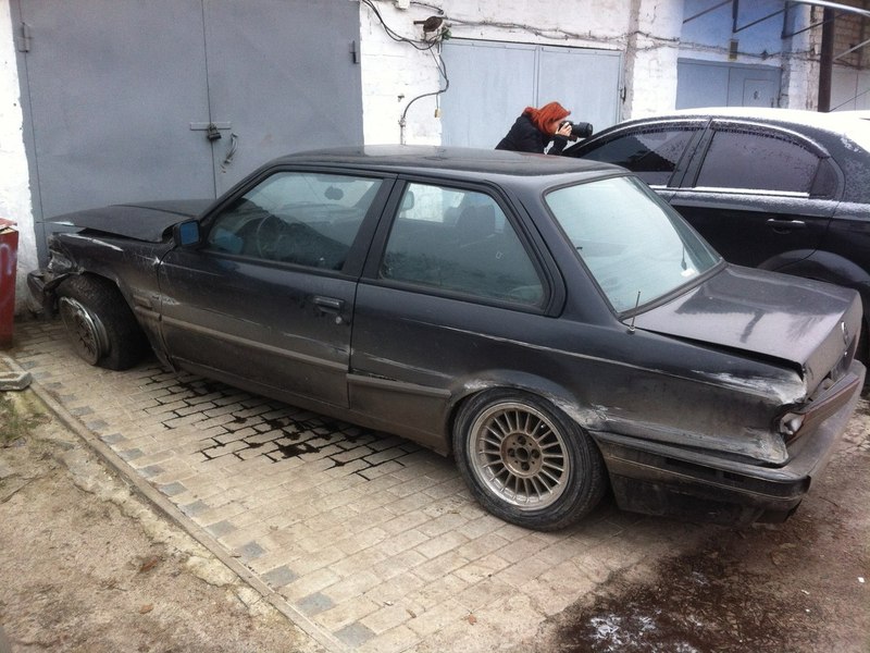 ФОТО Крыло переднее левое для BMW E30 (1982-1994)  Днепр
