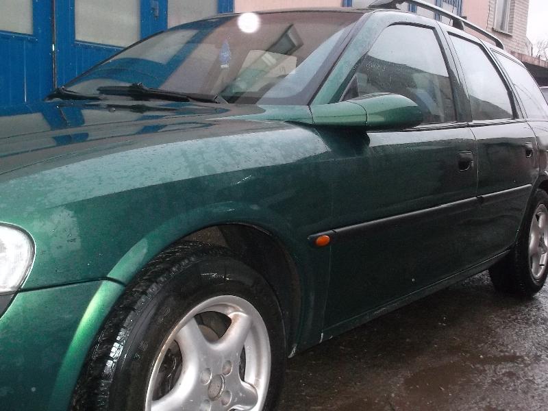 ФОТО Бампер передний для Opel Vectra B (1995-2002)  Львов