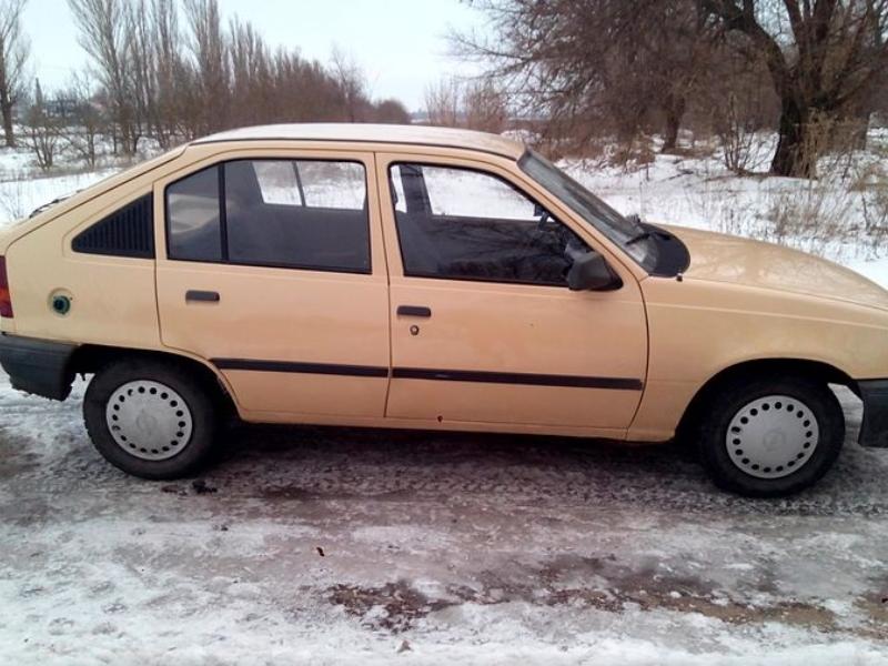ФОТО Пружина передняя для Opel Kadett  Киев