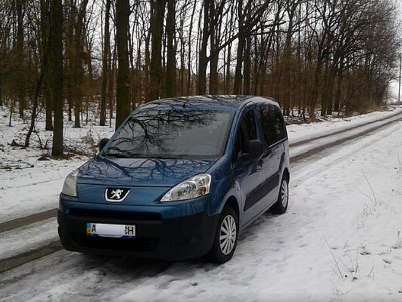ФОТО Бампер передний для Peugeot Partner  Киев