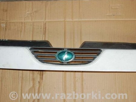 ФОТО Решетка радиатора для Subaru Legacy BG/BD Киев
