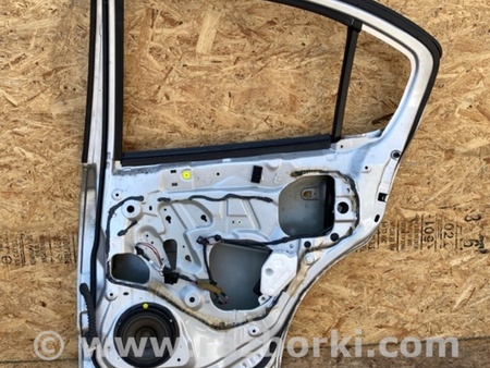 ФОТО Дверь для Suzuki SX4 Киев