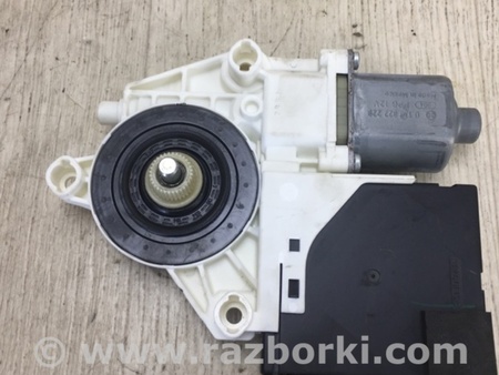 ФОТО Мотор стеклоподъемника для Volkswagen Passat B7 (09.2010-06.2015) Киев
