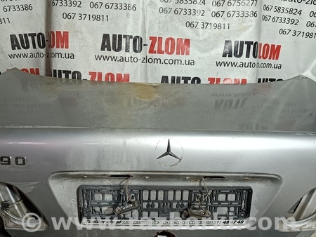 Крышка багажника для Mercedes-Benz E210 Львов