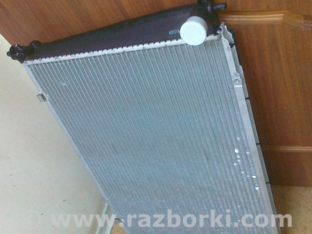 Радиатор основной для Hyundai H1 Киев
