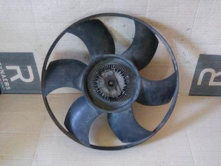 Вентилятор радиатора для Volkswagen Crafter Киев 076121301D