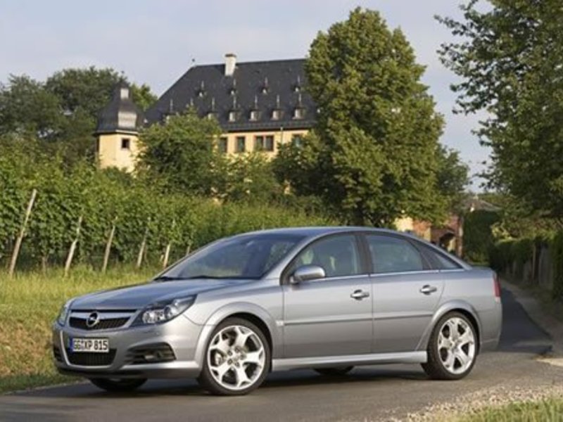 ФОТО Бампер передний для Opel Vectra C (2002-2008)  Киев