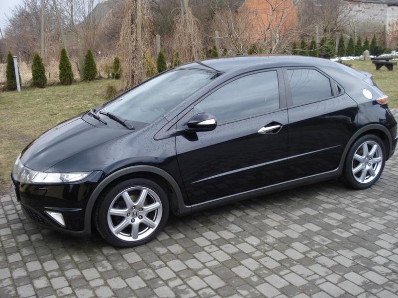 ФОТО Бампер задний для Honda Civic (весь модельный ряд)  Киев