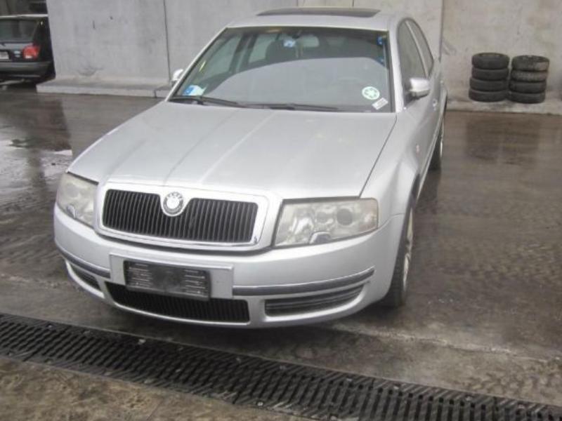 ФОТО Бампер передний для Skoda Superb  Днепр