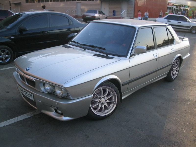 ФОТО Бампер передний для BMW E28  Днепр