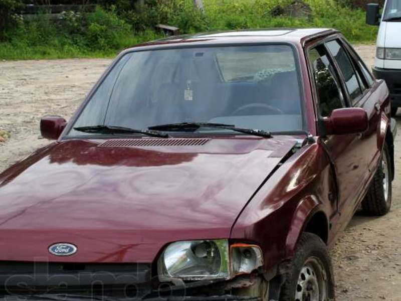 ФОТО Стекло лобовое для Ford Escort  Днепр