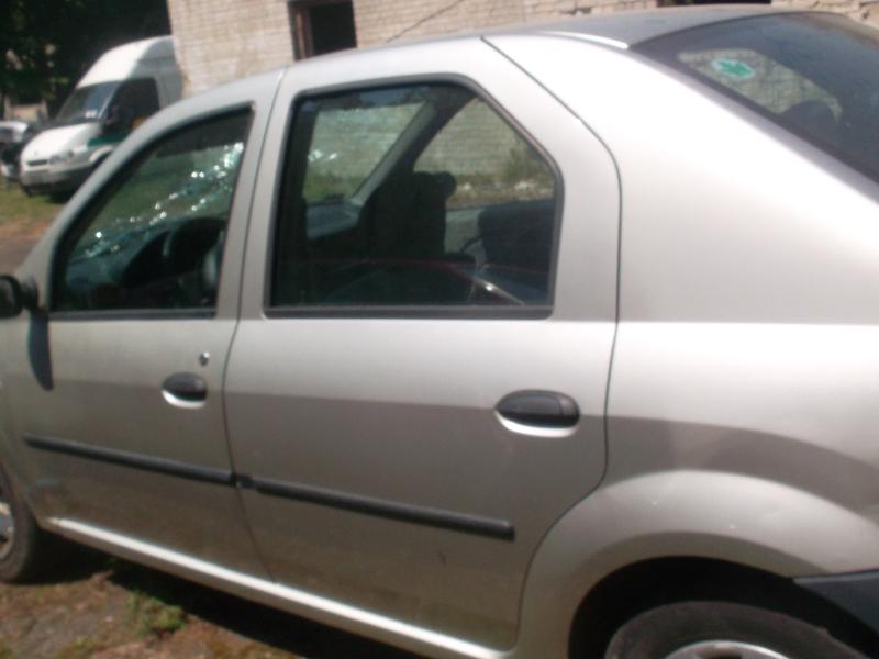 ФОТО Сигнал для Dacia Logan  Львов