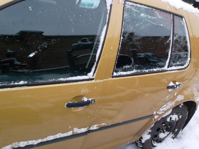 ФОТО Бампер задний для Volkswagen Golf IV Mk4 (08.1997-06.2006)  Львов