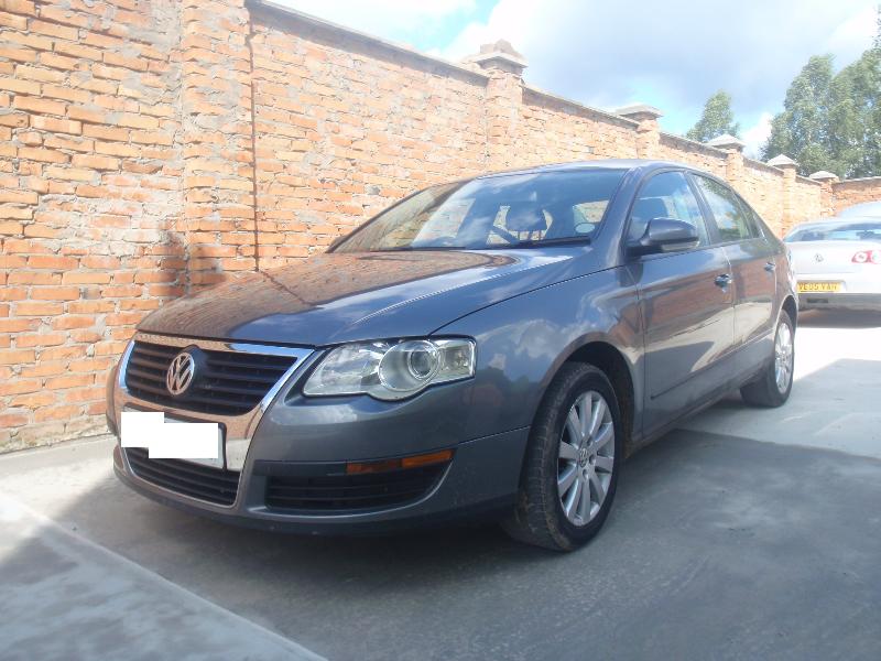 ФОТО Бампер передний для Volkswagen Passat B6 (03.2005-12.2010)  Львов