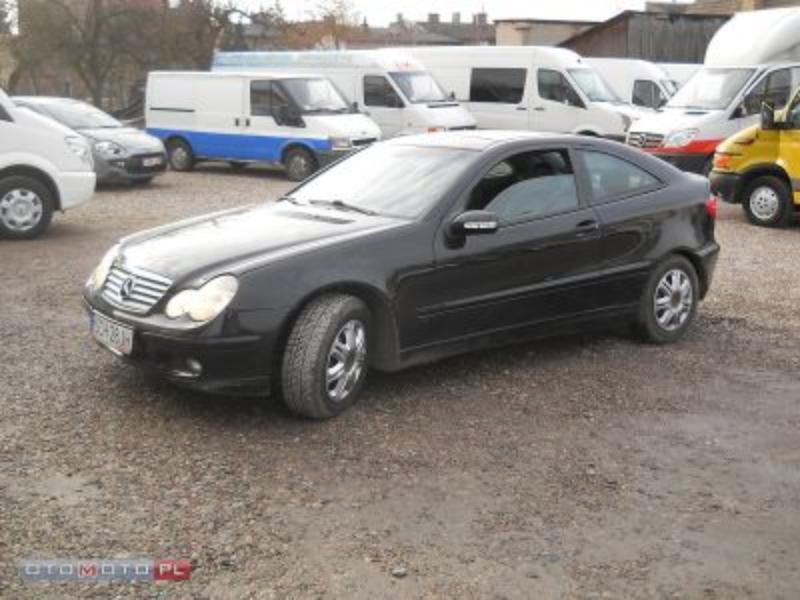 ФОТО Бампер задний для Mercedes-Benz C203  Запорожье