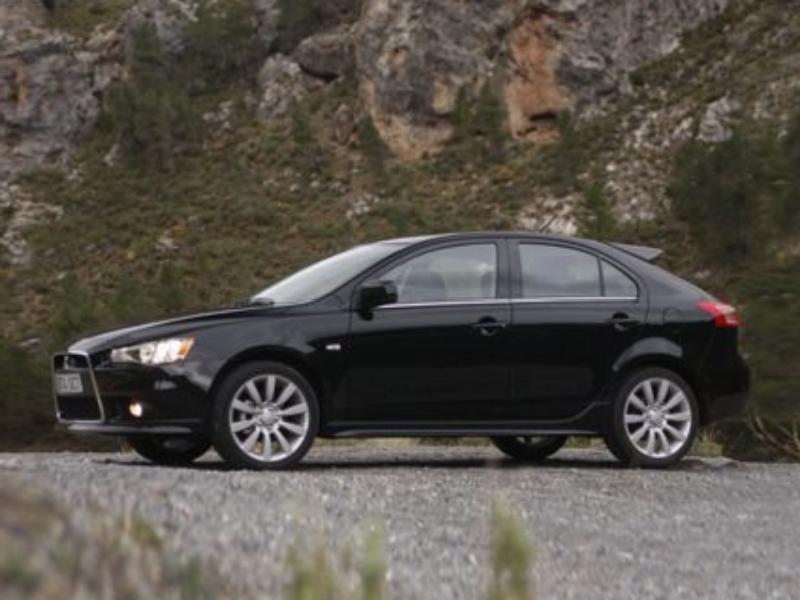 ФОТО Бампер задний для Mitsubishi Lancer X 10 (08-17)  Ровно