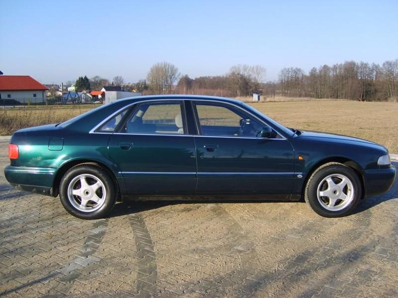 ФОТО Бампер передний для Audi (Ауди) A8 D2 (06.1994-10.2002)  Львов