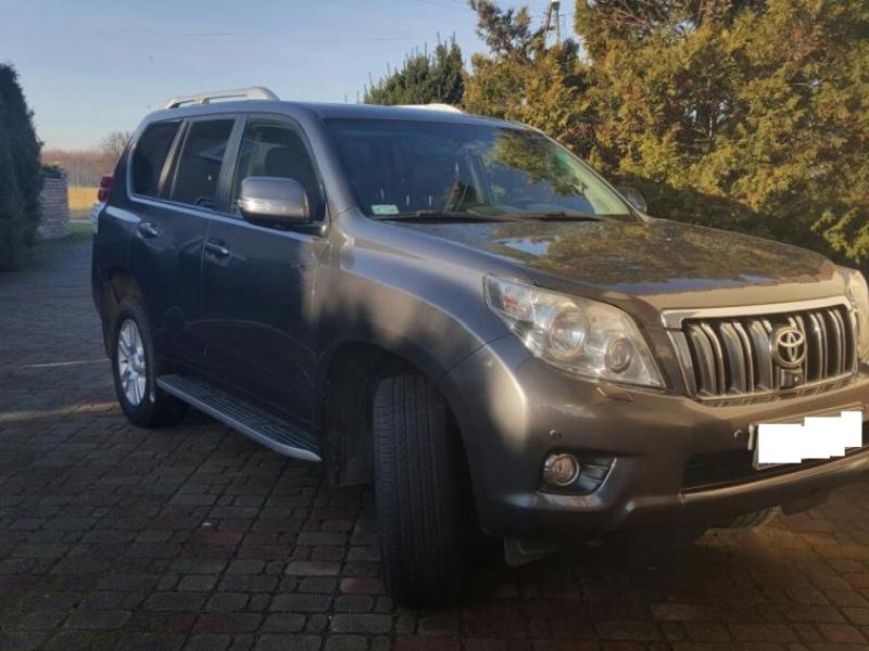 ФОТО Бампер задний для Toyota Land Cruiser Prado 150  Львов