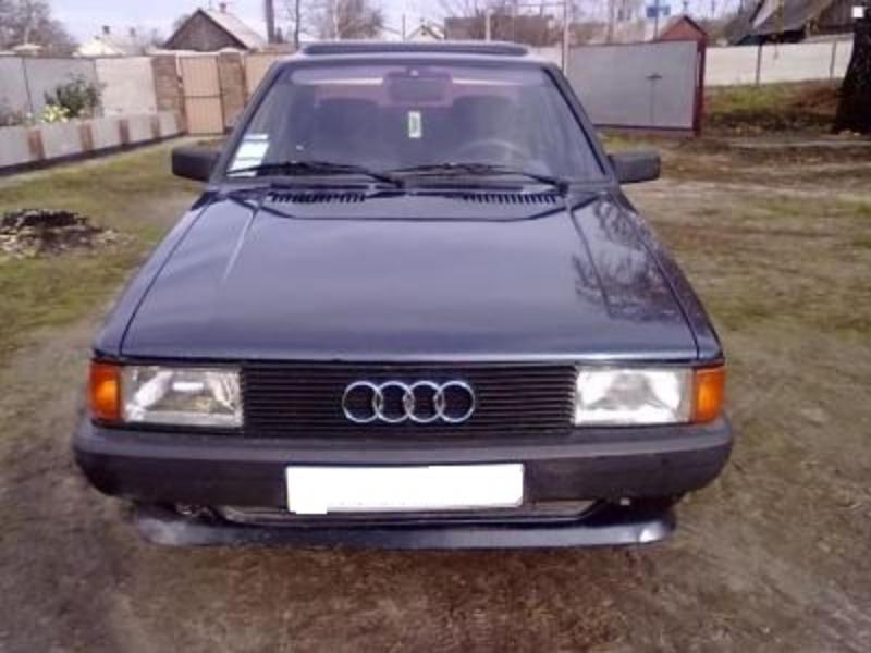 ФОТО Бампер задний для Audi (Ауди) 80 B3/B4 (09.1986-12.1995)  Львов