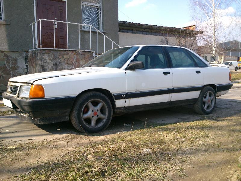 ФОТО Бачок омывателя для Audi (Ауди) 100 C3/C4 (09.1982-01.1995)  Львов