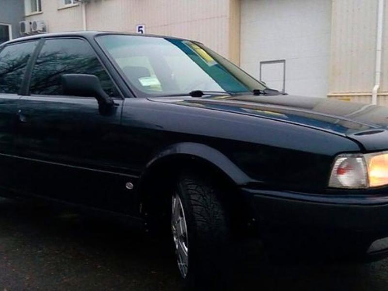 ФОТО Бампер задний для Audi (Ауди) 80 B3/B4 (09.1986-12.1995)  Киев