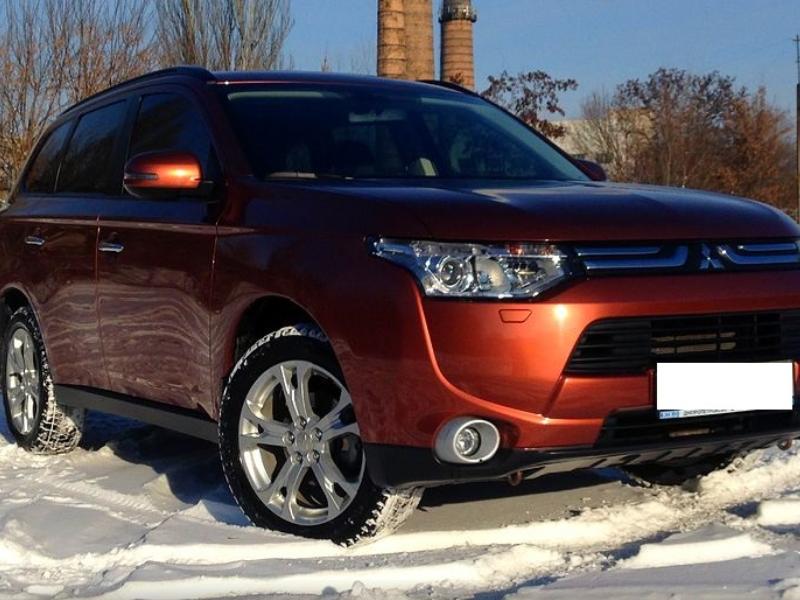 ФОТО Бампер передний для Mitsubishi Outlander XL  Киев