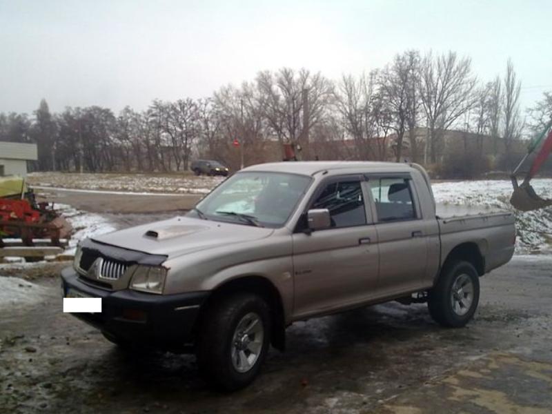 ФОТО Крыло переднее левое для Mitsubishi L200  Киев