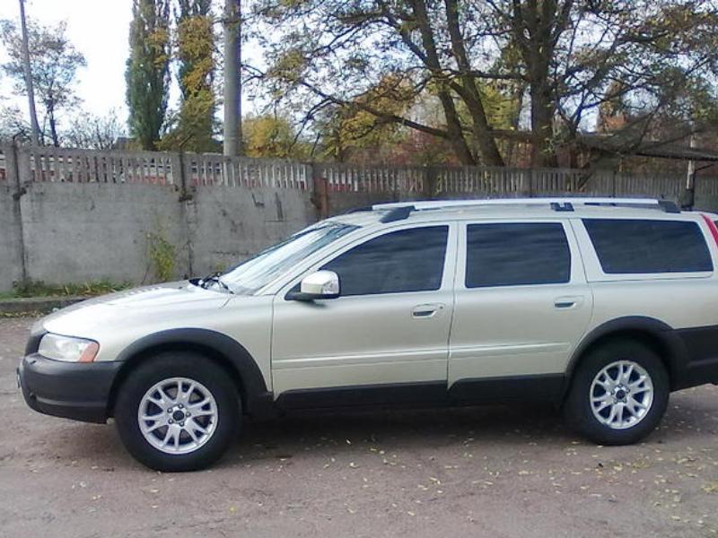 ФОТО Бампер передний для Volvo XC70  Киев