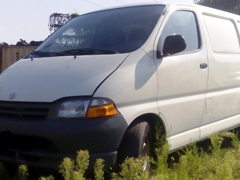 ФОТО Плафон освещения основной для Toyota Hiace  Одесса