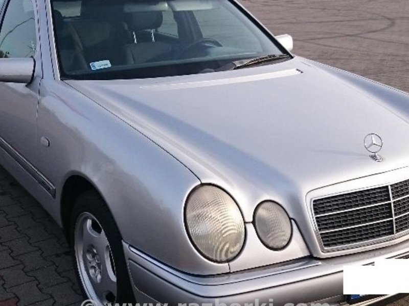 ФОТО Зеркало правое для Mercedes-Benz E210  Львов
