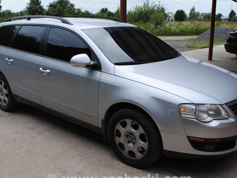 ФОТО Бампер передний для Volkswagen Passat B6 (03.2005-12.2010)  Львов