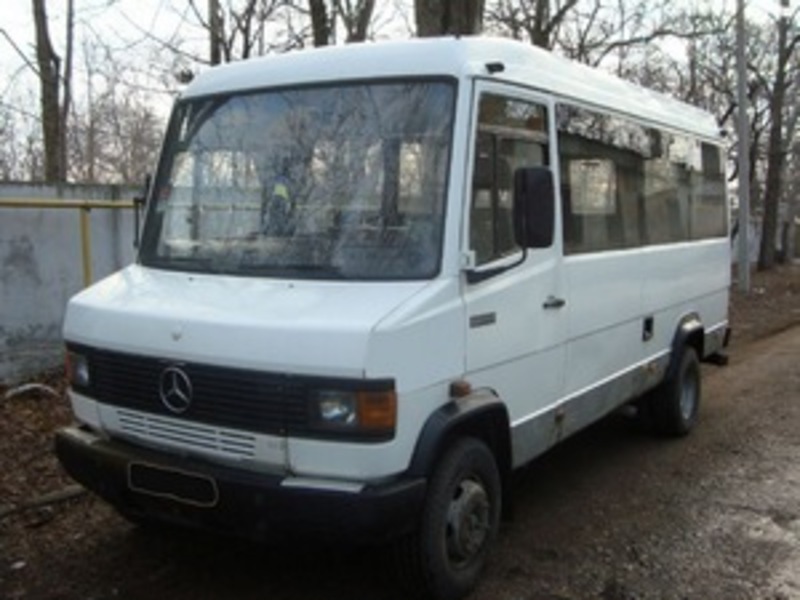 ФОТО Стекло лобовое для Mercedes-Benz 609  Александрия