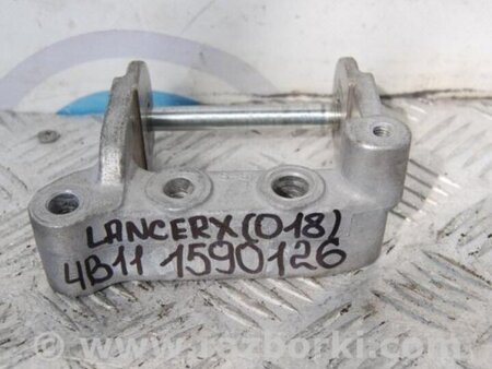 ФОТО Кронштейн крепления двигателя для Mitsubishi Lancer X 10 (15-17) Киев