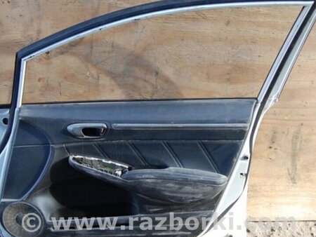 ФОТО Обшивка двери передней правой для Honda Civic 4D Киев