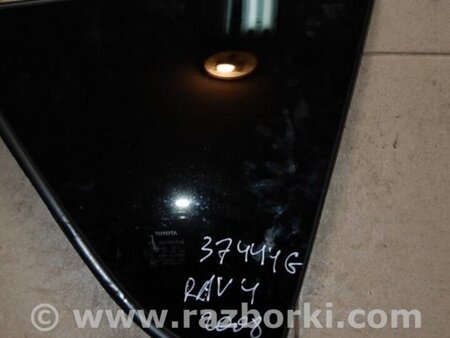 ФОТО Стекло дверное глухое заднее правое для Toyota RAV-4 (05-12) Киев