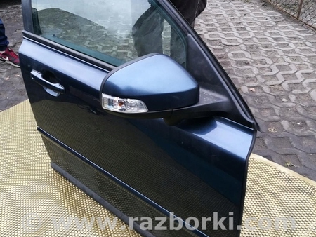 ФОТО Дверь передняя для Volvo V50 Киев