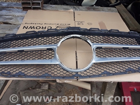 ФОТО Решетка радиатора для Mercedes-Benz C-CLASS Киев