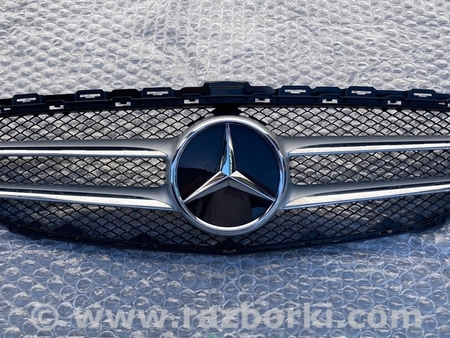 ФОТО Решетка радиатора для Mercedes-Benz C-CLASS Киев