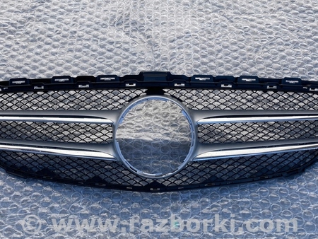 ФОТО Решетка радиатора для Mercedes-Benz C-CLASS Киев