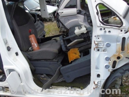 ФОТО Стойка кузова центральная для Nissan NV200 (09-15) Киев