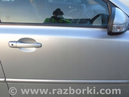ФОТО Дверь передняя для Volvo V50 Киев