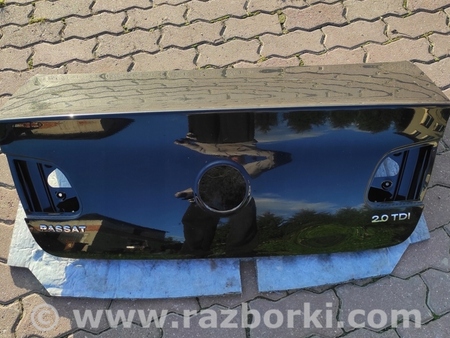 ФОТО Крышка багажника для Volkswagen Passat B8 (07.2014-...) Киев