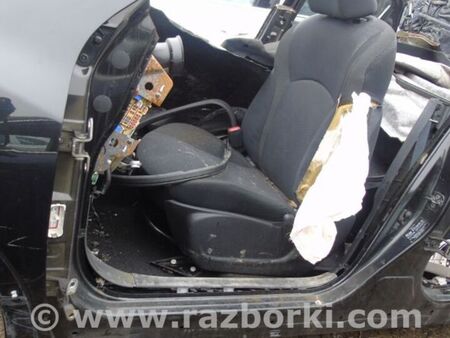 ФОТО Стойка кузова центральная для Nissan Juke (10-19) Киев