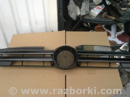 ФОТО Решетка радиатора для Volkswagen Golf VII Mk7 (08.2012-...) Киев