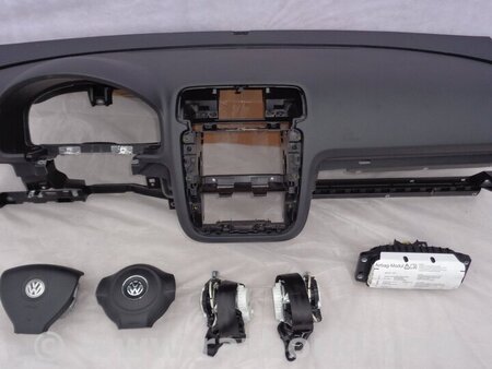 ФОТО Система безопасности для Volkswagen Scirocco Mk3 (07.2008-11.2015) Киев