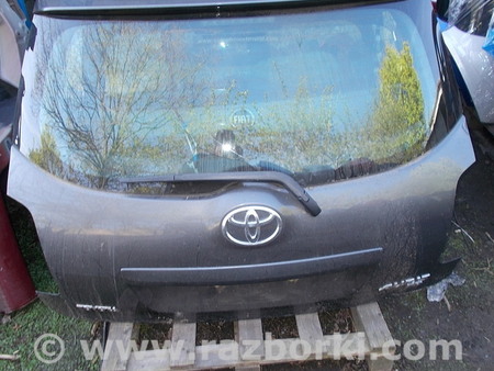 ФОТО Крышка багажника для Toyota Auris E180 (08.2012-03.2018) Киев