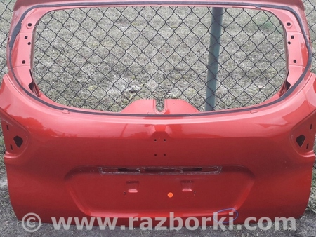 ФОТО Крышка багажника для Renault Captur (2013-...) Киев