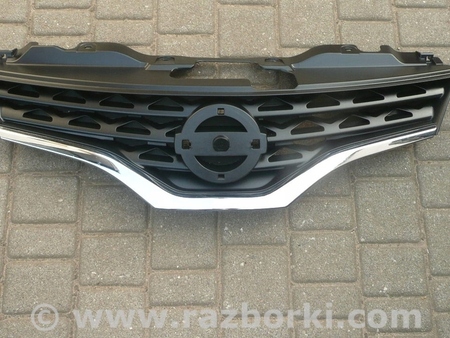 ФОТО Решетка радиатора для Nissan NV200 (09-15) Киев