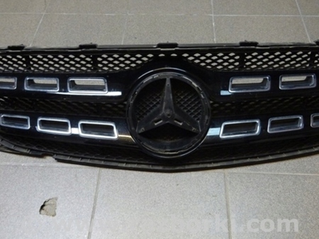 ФОТО Решетка радиатора для Mercedes-Benz GLA-Class Киев