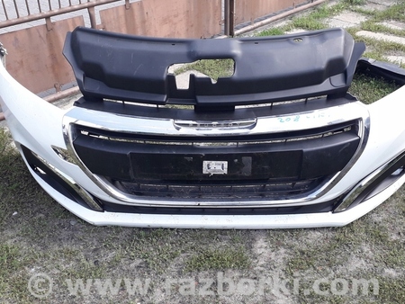 ФОТО Бампер передний для Peugeot 208 Киев
